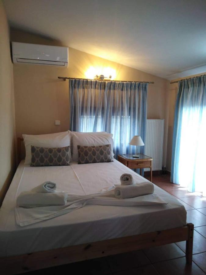 Evalexia Villa - Luxury Villa With Private Pool Near Laganas Perfect For Groups By Villa Mana Gers Kalamákion エクステリア 写真